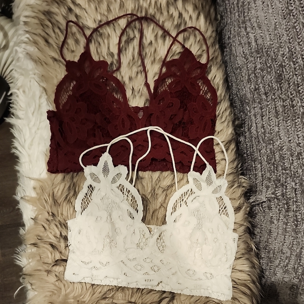 Free People- Lace Bralette Set in Burgundy and White